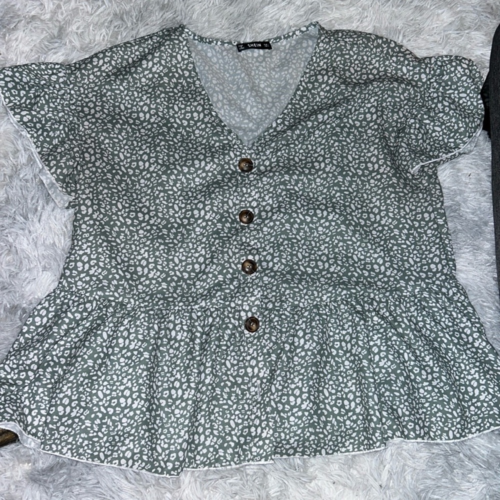 Green and white blouse - SHEIN - size L